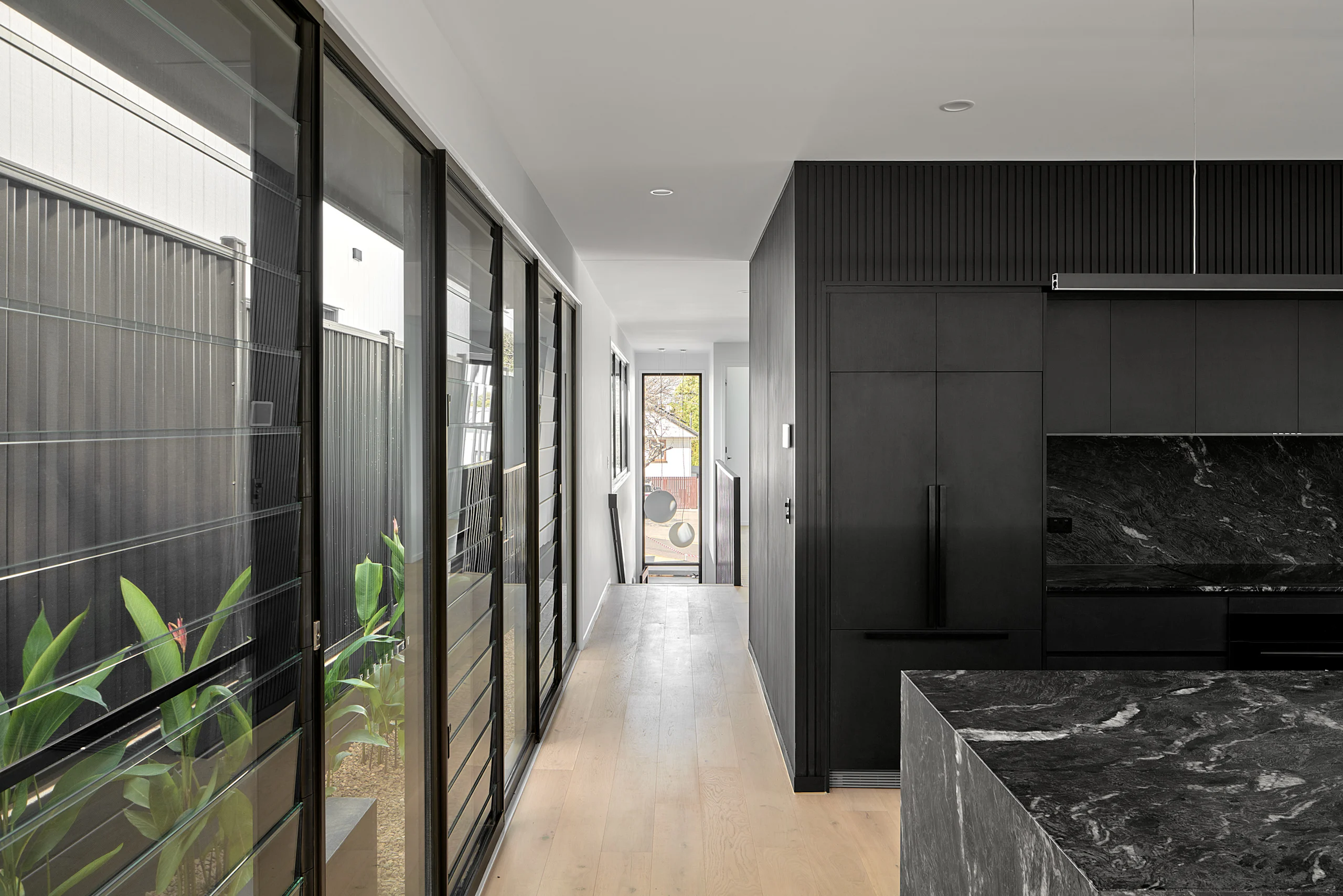Mt Gravatt East Haus 056 - Image 4