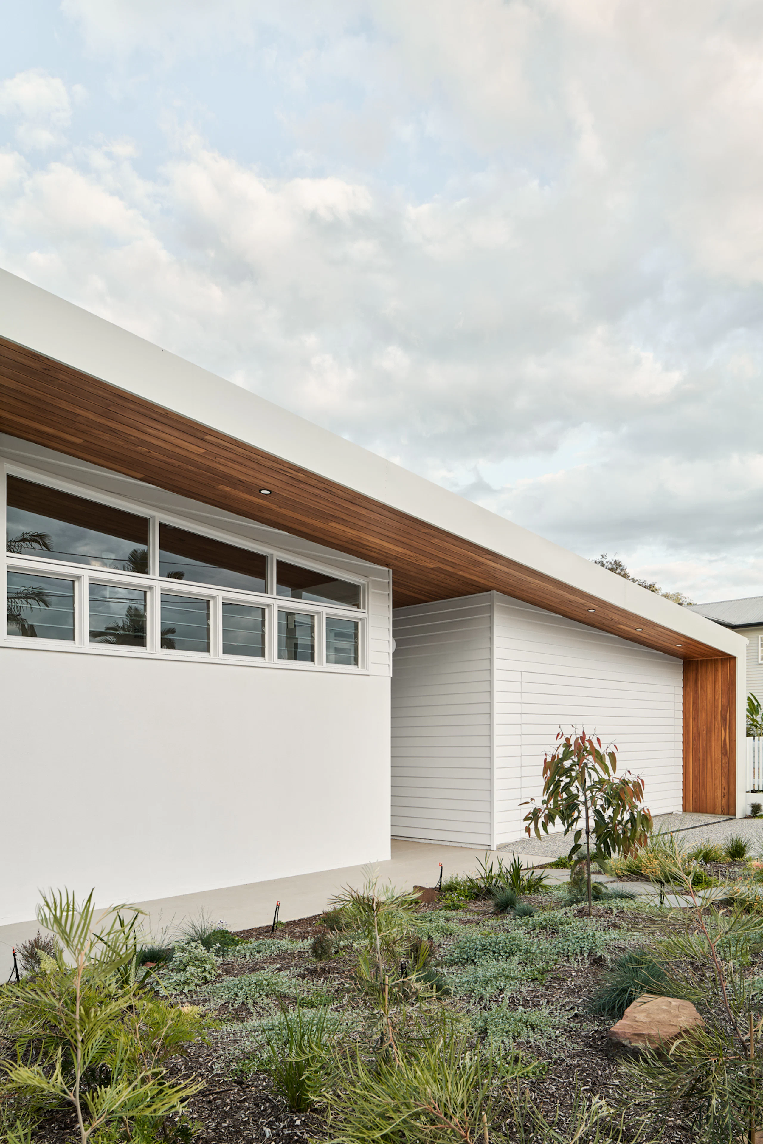 Yeronga Haus 014 - Image 2