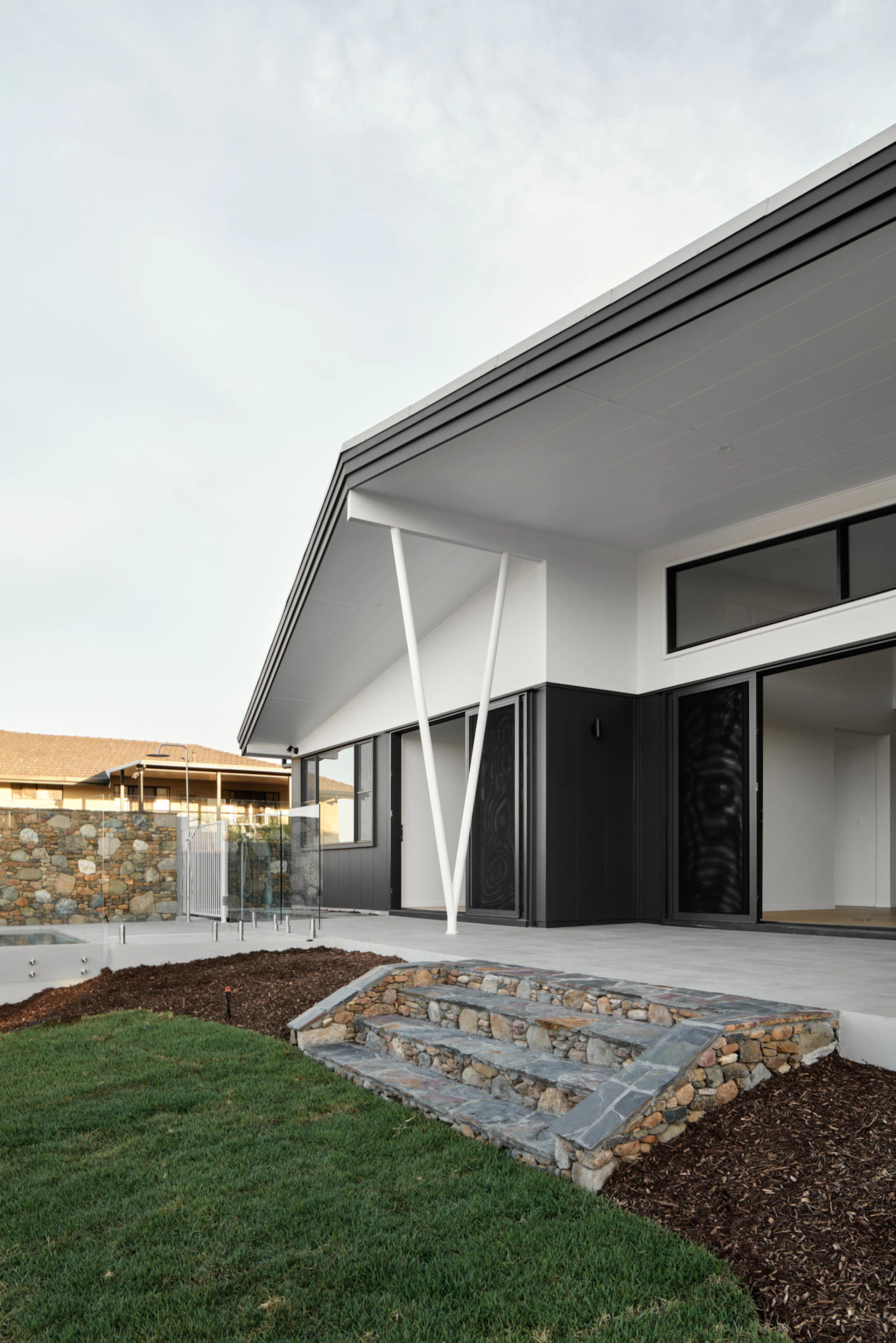 Mansfield Haus 028 - Image 17