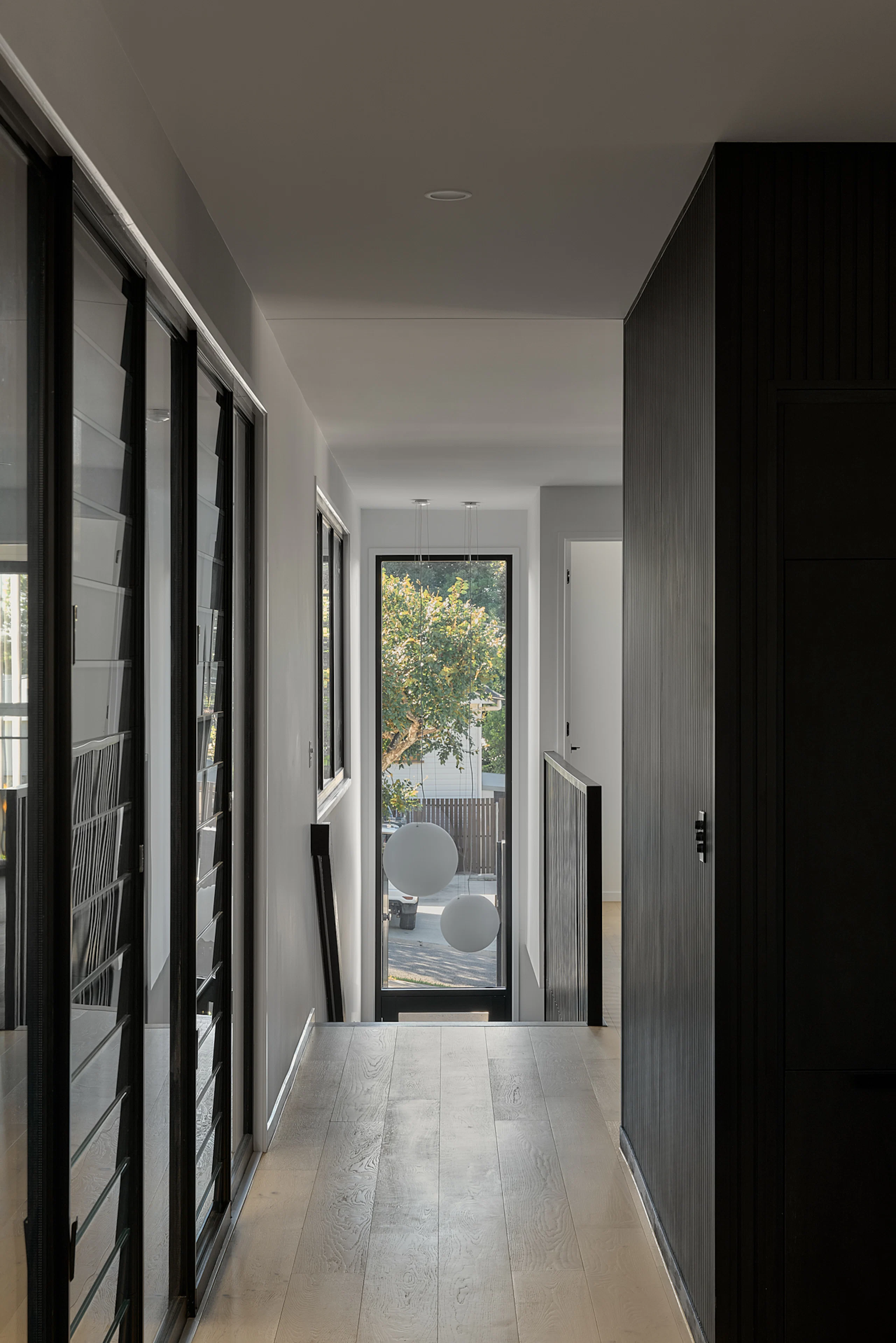 Mt Gravatt East Haus 056 - Image 5
