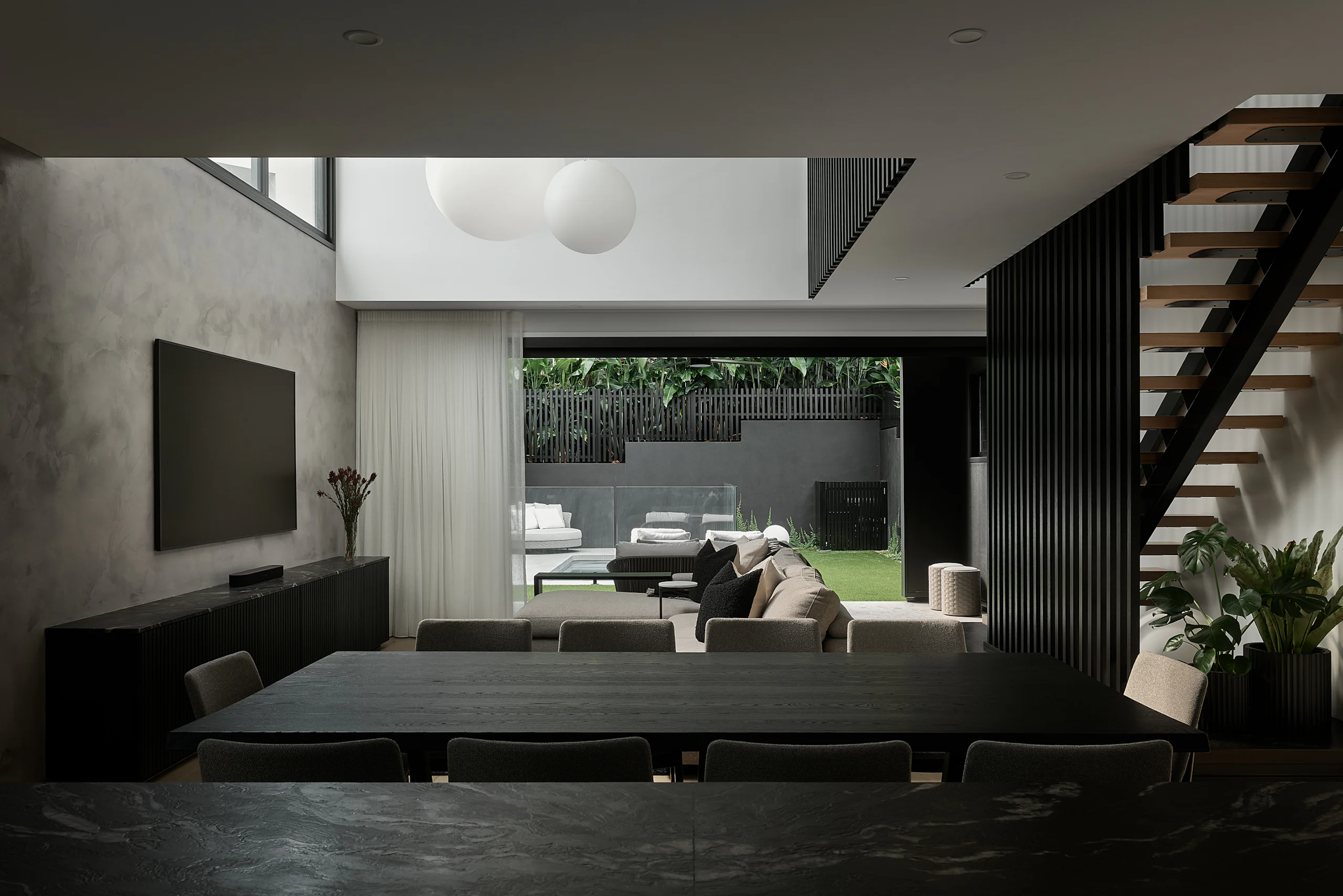 Mt Gravatt East Haus 056 - Image 13