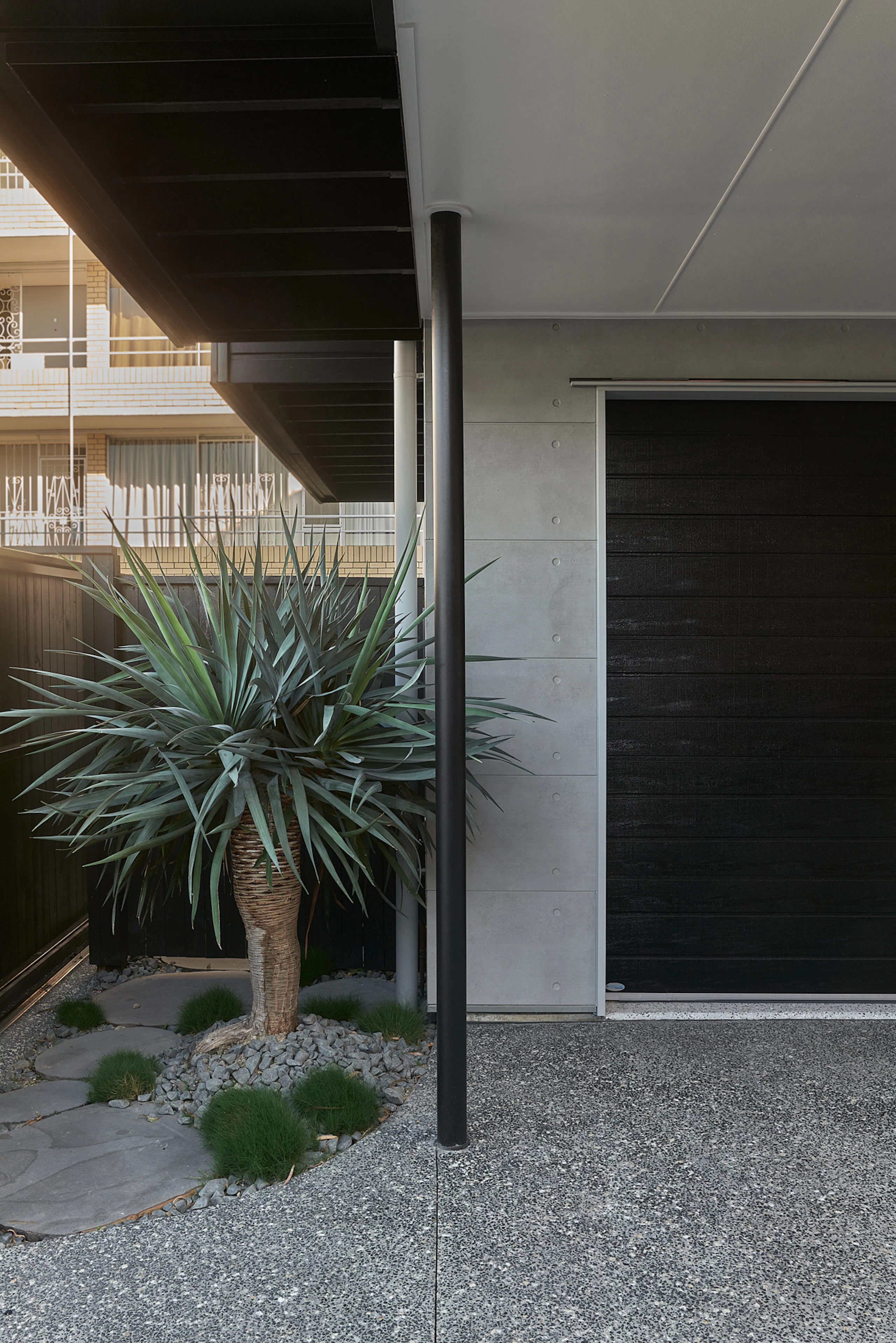New Farm Haus 107 - Image 3