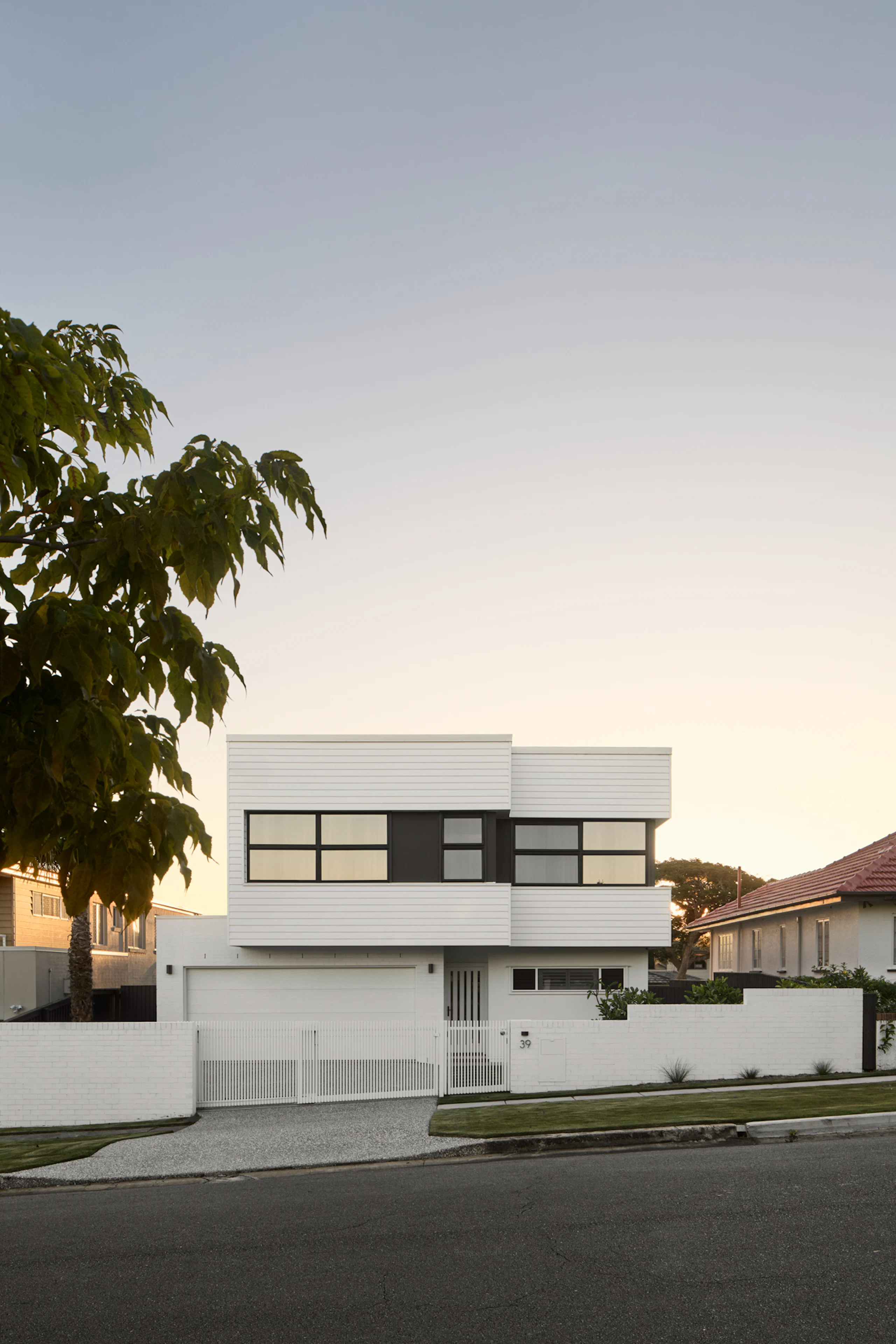 Wavell Heights 039 - Image 2