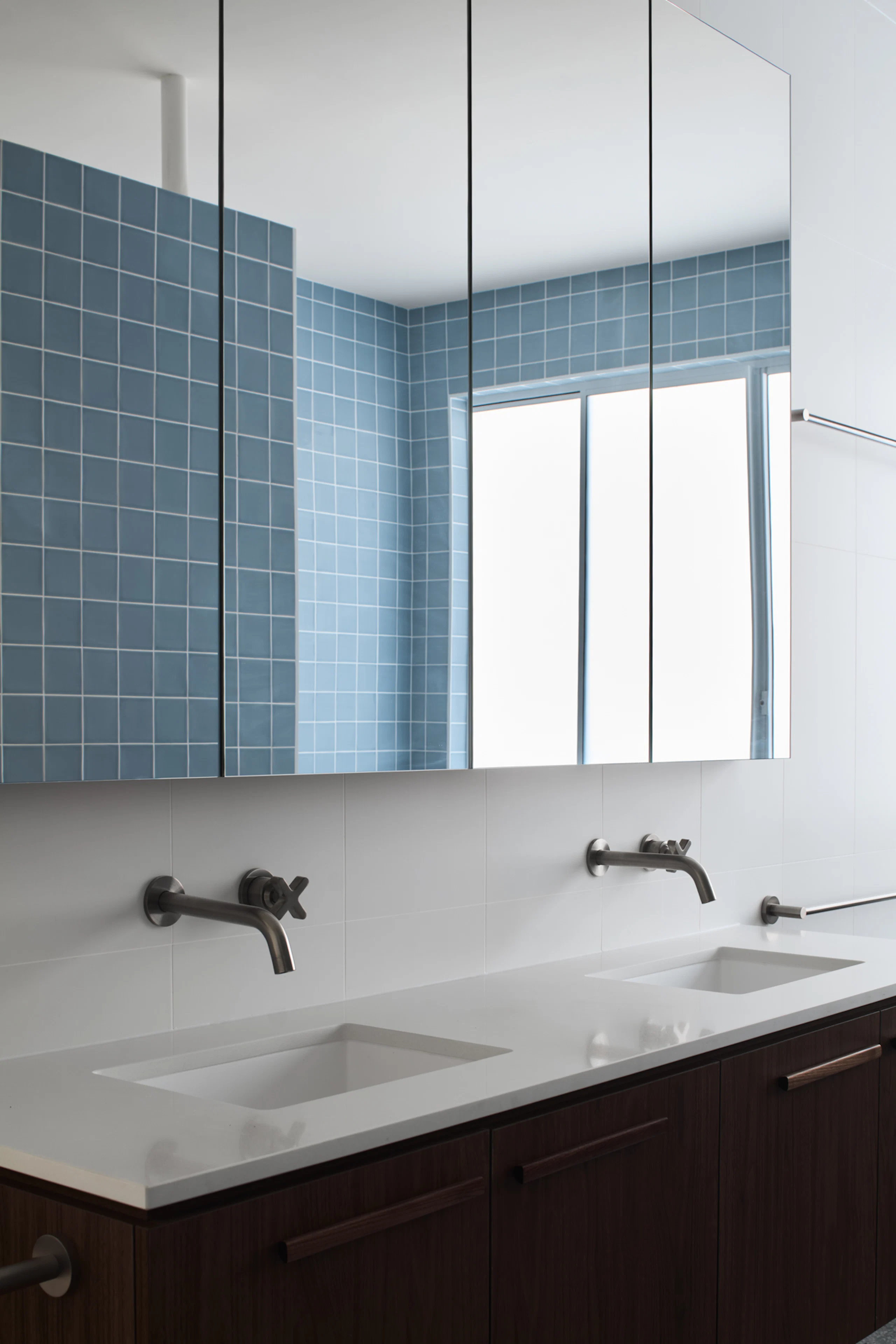 Seven Hills Haus 049 - Image 12