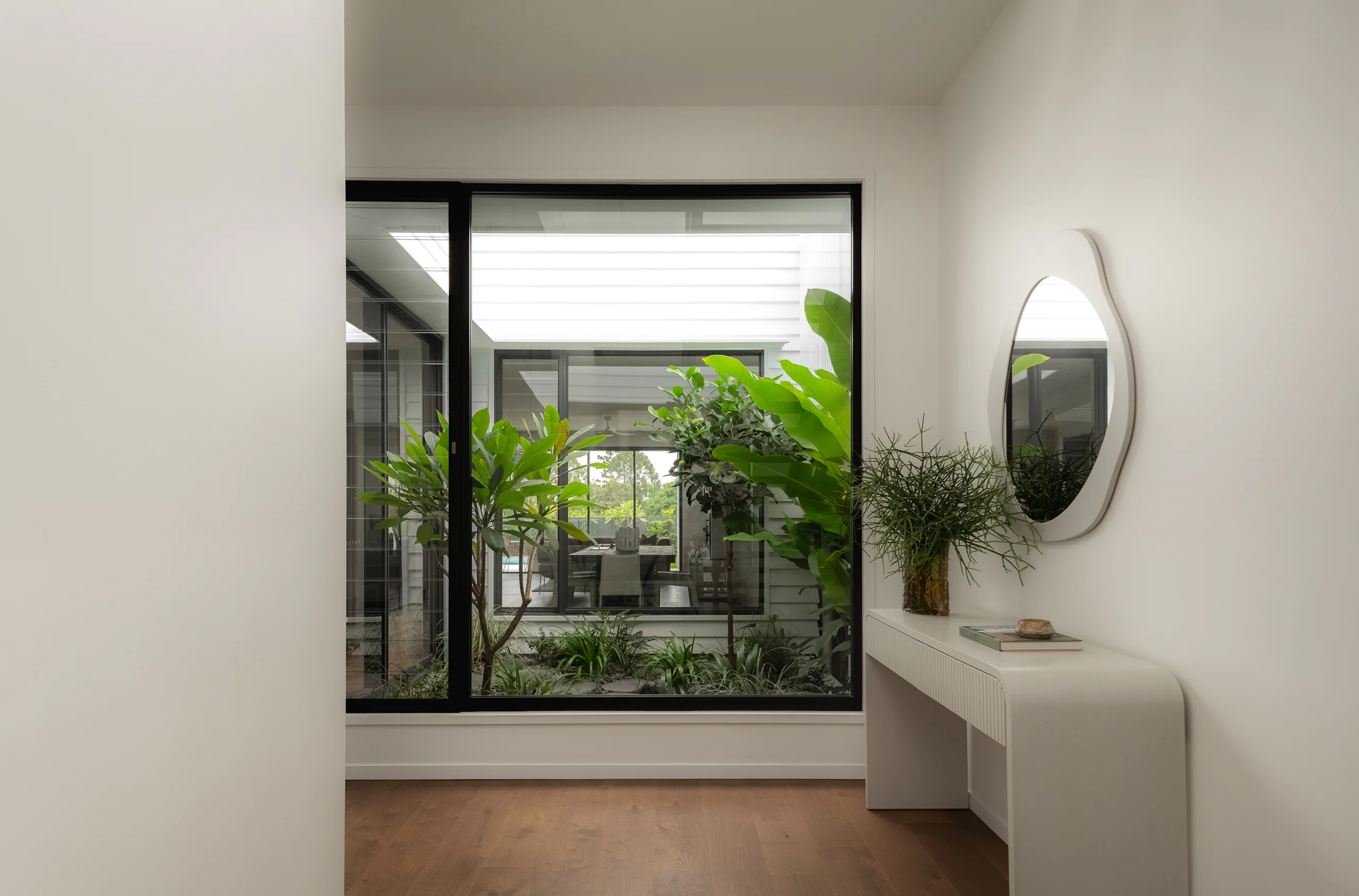 Red Hill Haus 031 - Image 7