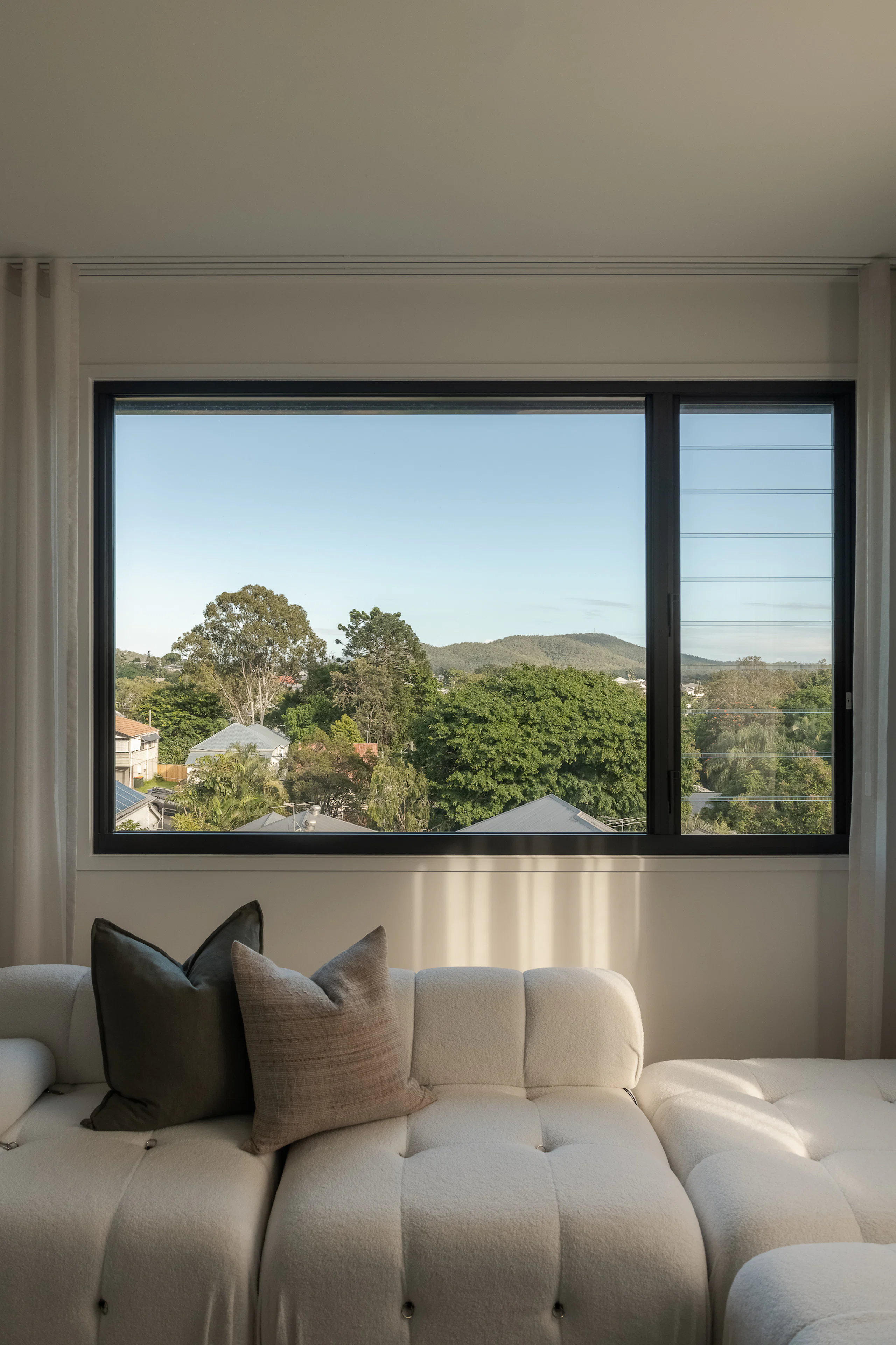 Red Hill Haus 031 - Image 20
