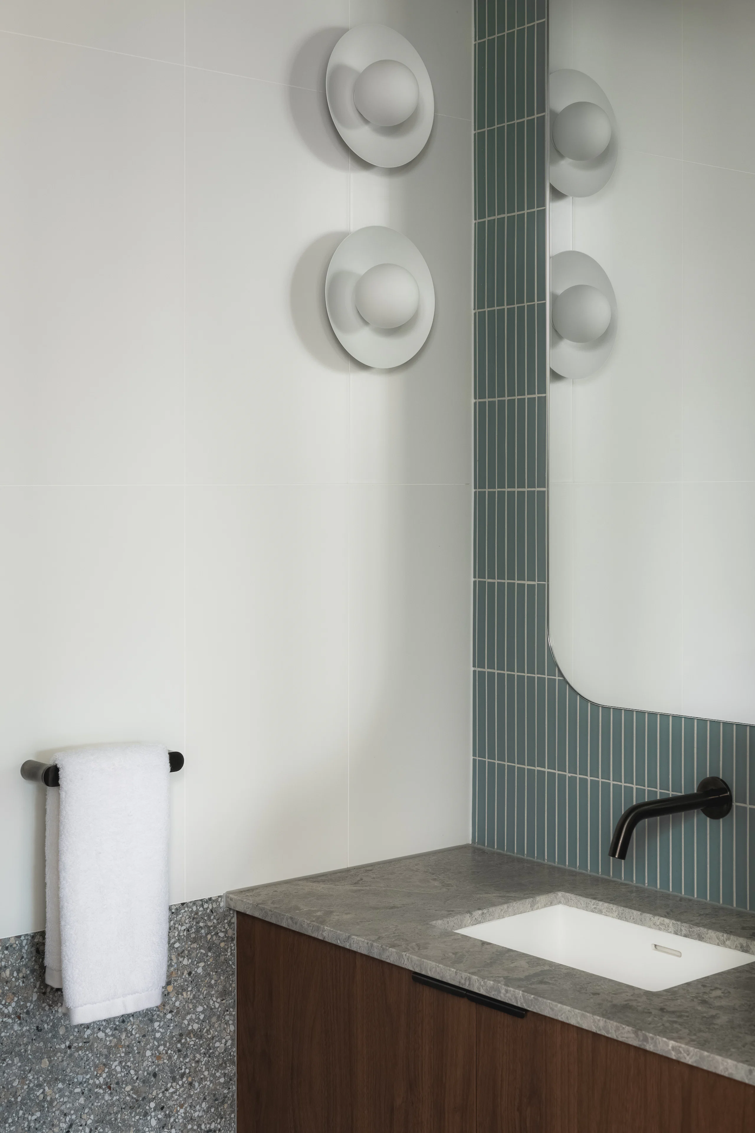 Red Hill Haus 031 - Image 21